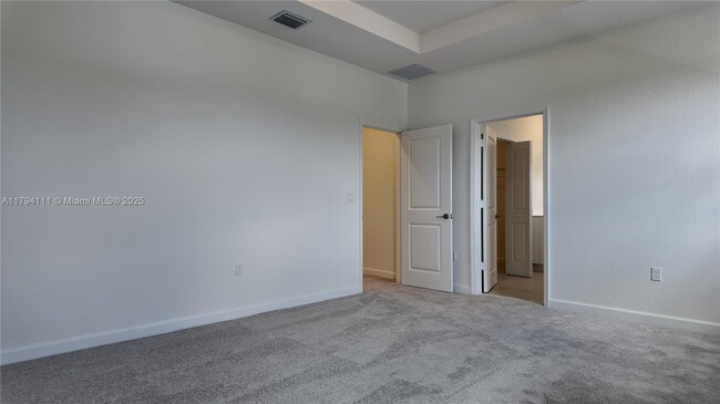 Building Photo - 3016 Park Pl