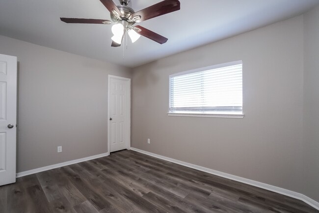 Building Photo - 1134 Desert Oasis Ln