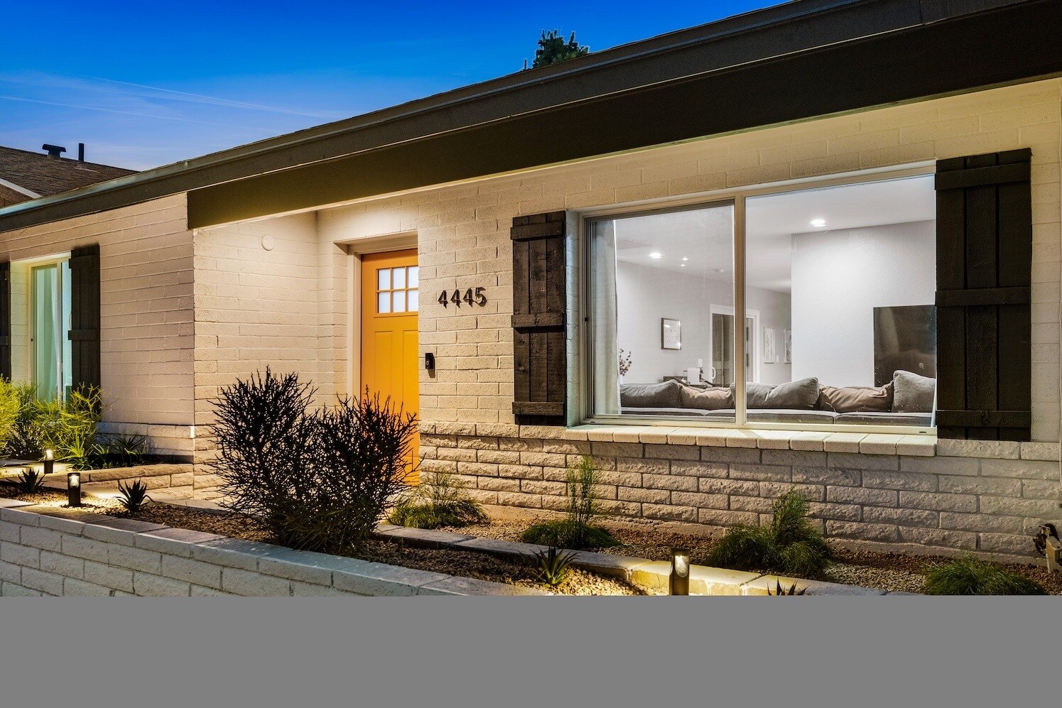 Ranch Style Home - 4445 E Sharon Dr