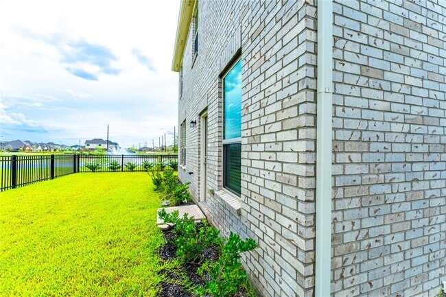Building Photo - 1017 Laguna Cv Dr