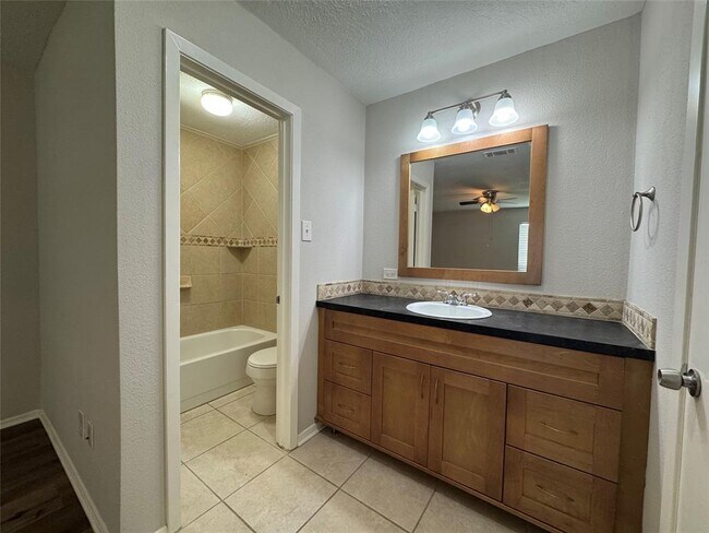 Building Photo - 7207 Zieglers Grove