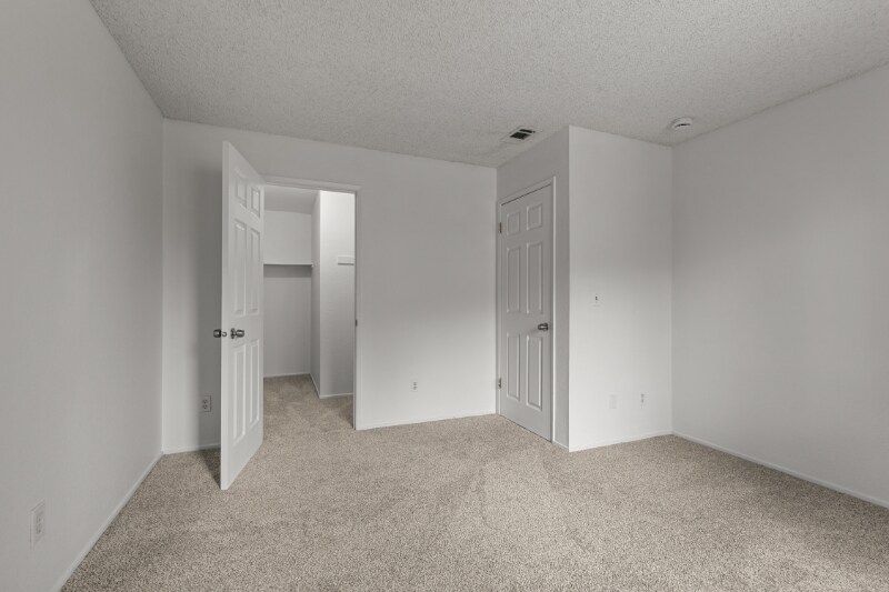 Building Photo - 3859 Annadale Ln