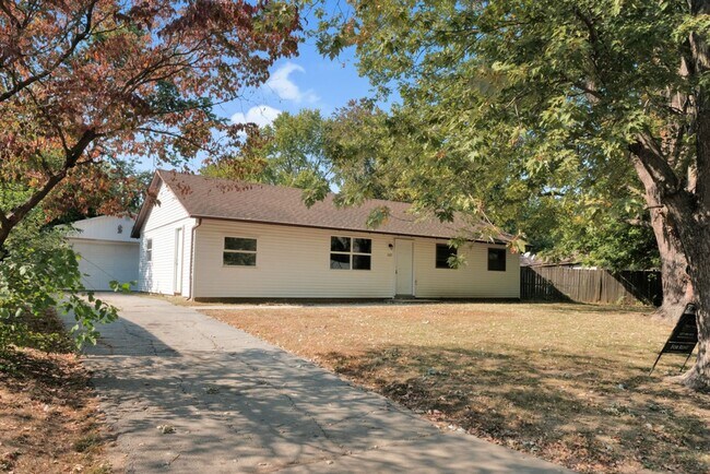 Building Photo - 1507 Thornton Dr