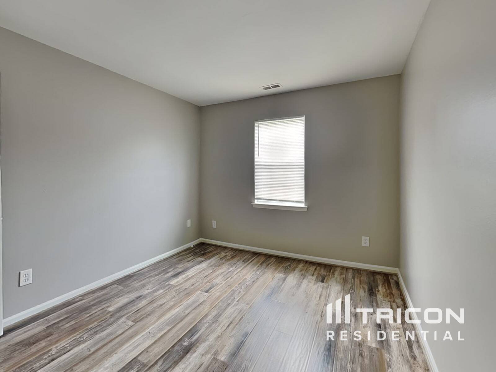 Building Photo - 104 N Tanninger Rd