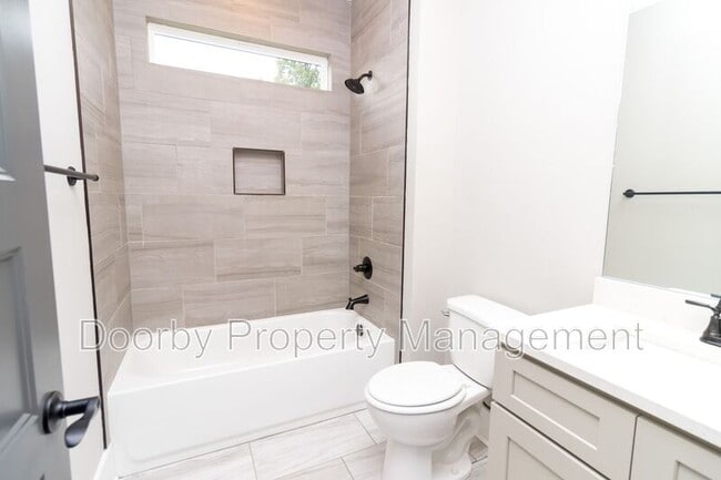Building Photo - 2760 Ridge Park Dr