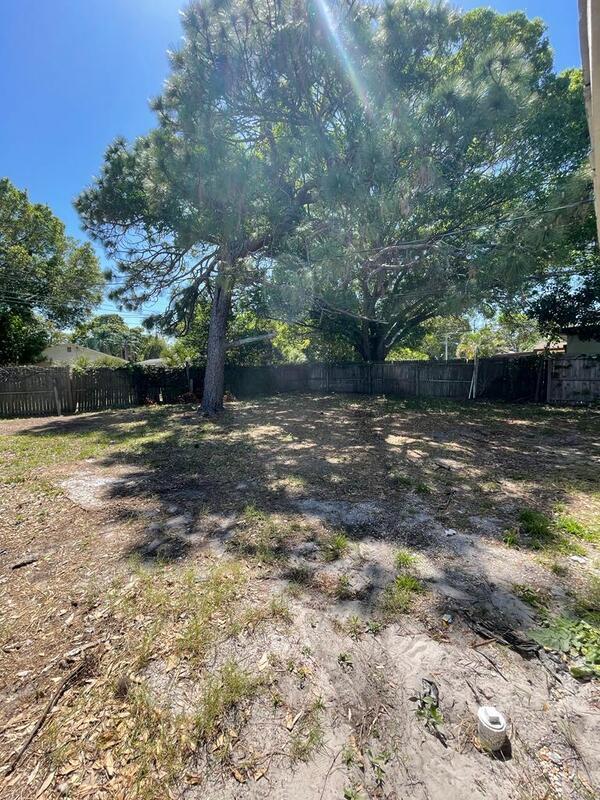 Building Photo - 4518 9th Ave S