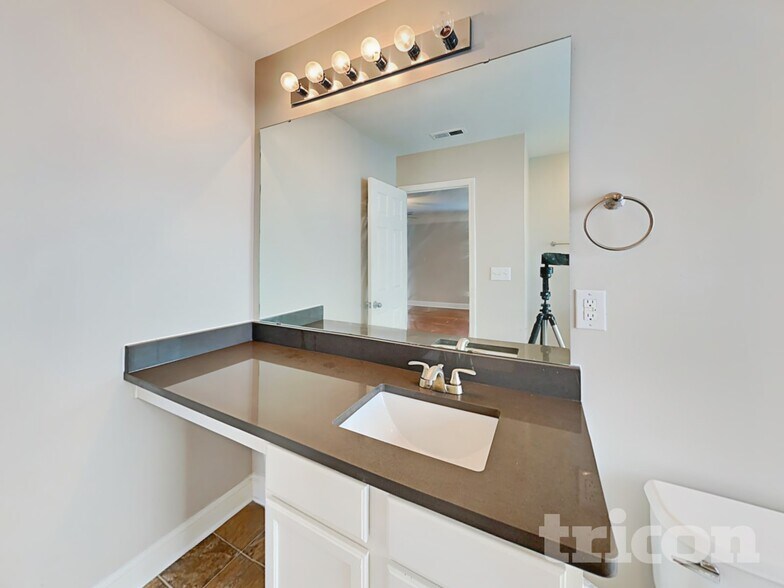 Building Photo - 4355 Stone Mountain Dr