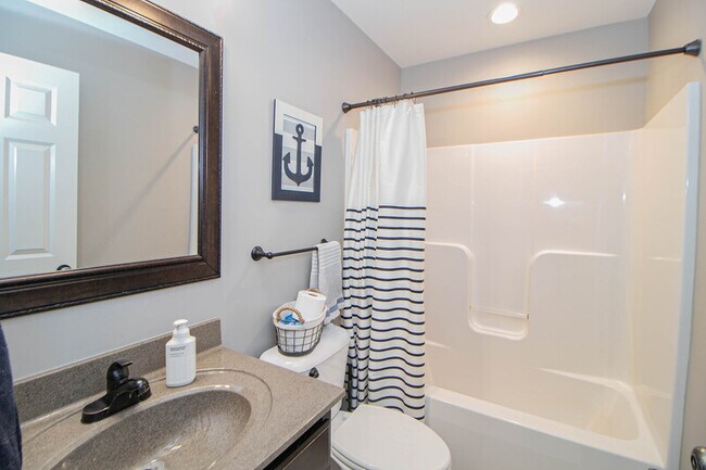 Building Photo - 1088 Jon Dr