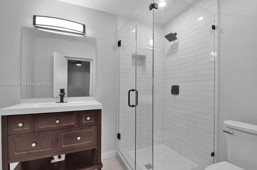 Building Photo - 547 NW 49th St