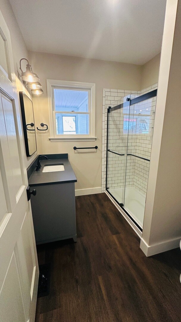 Building Photo - 124 W Crystal Lake Ave