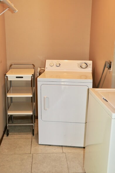 Main Level Laundry Room - 213 Mound Ave