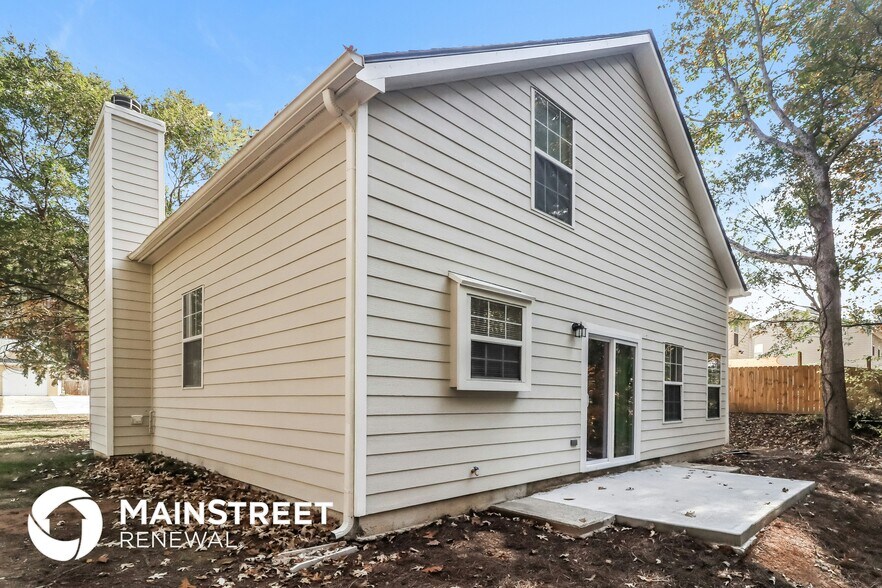 Building Photo - 7250 Bridgeport Ct