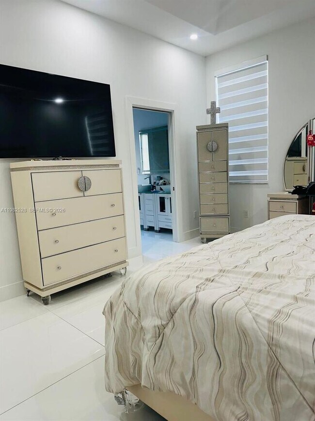 Building Photo - 3482 SW 152nd Pl