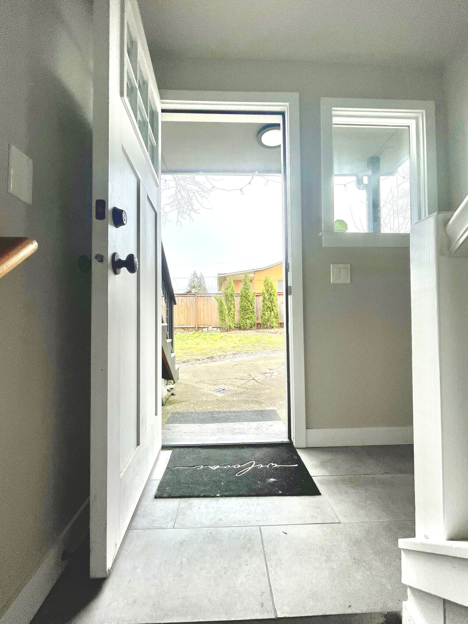 Private entrance - 5306 NE 15th Ave