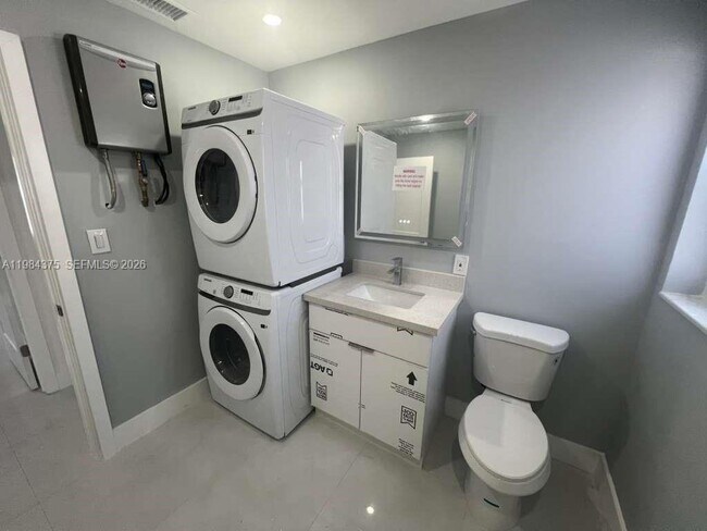 Building Photo - 361 NW 16th St