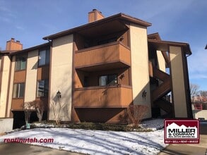 Building Photo - Cute Condo For Rent in Cottonwood Heights!