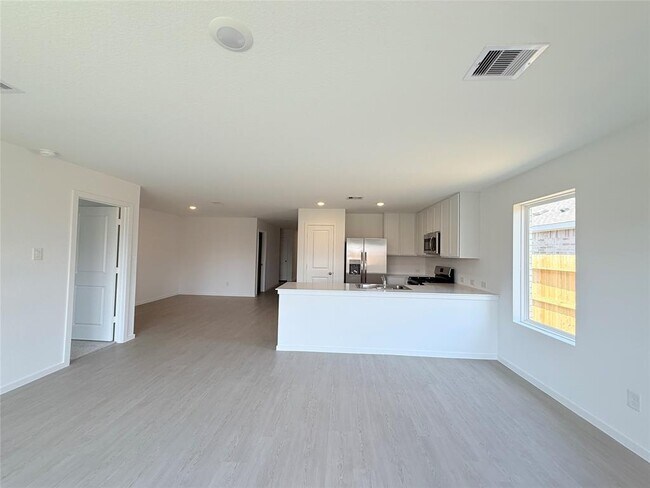 Building Photo - 29035 Great Flatland Trl