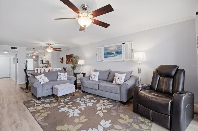 Building Photo - 1600 1st Ave W