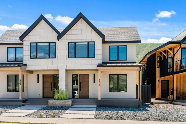 Building Photo - 337 Stotts Ml Rd