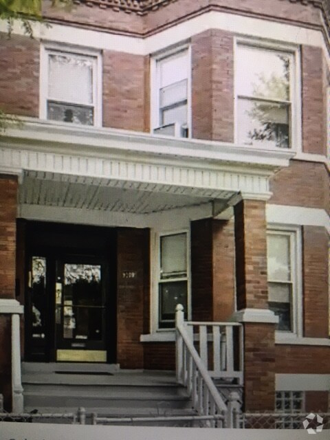 Building Photo - 7309 S Langley Ave