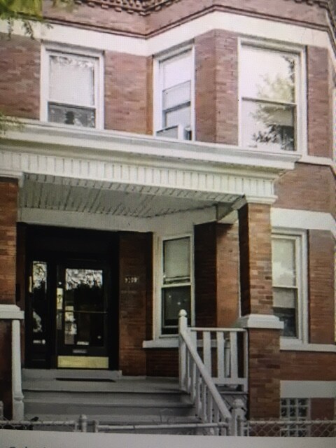Building Photo - 7309 S Langley Ave