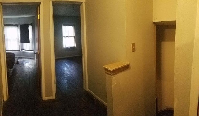 Building Photo - 224 Randolph St