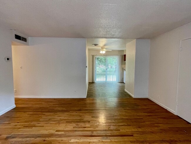 Building Photo - 3474 Nicolet Ln