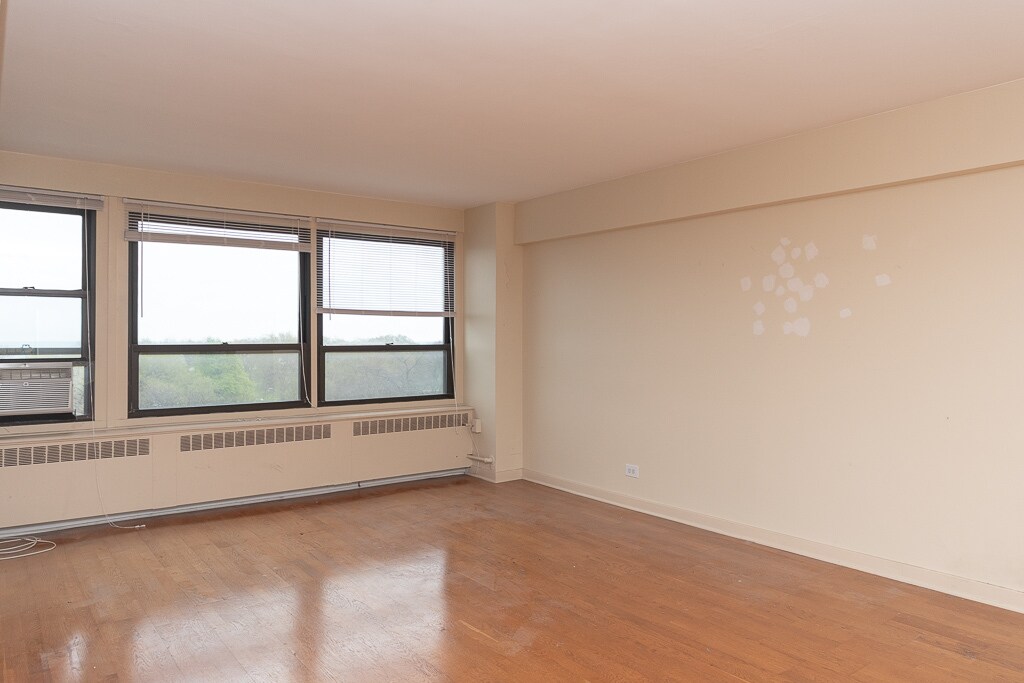 Building Photo - 4180 N Marine Dr