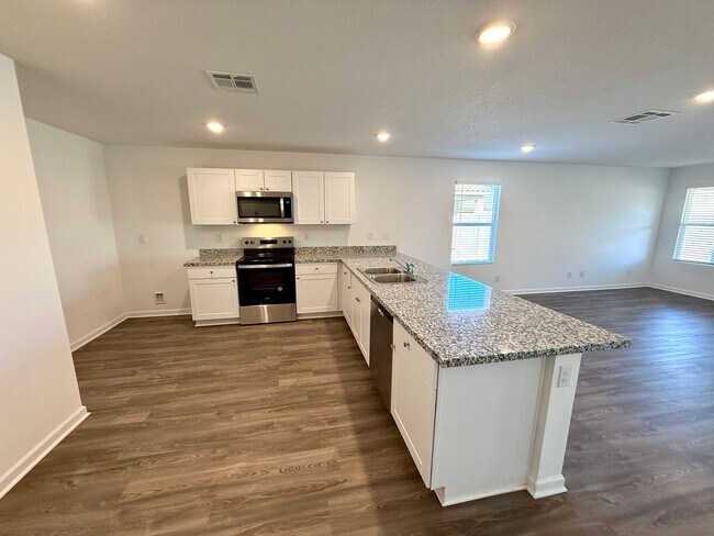 Building Photo - 2024 Construction 3 Bedroom Home in Cheyenne Meadows!