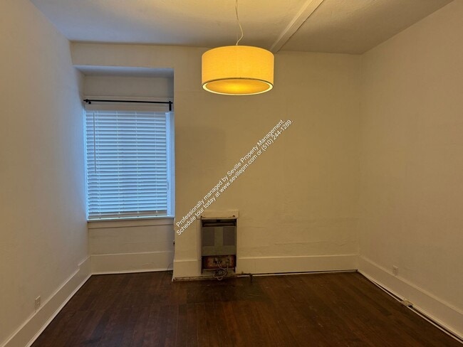 Building Photo - 18th and Filbert St