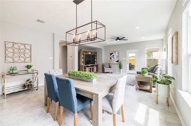 Building Photo - 6133 Mantalcino Dr