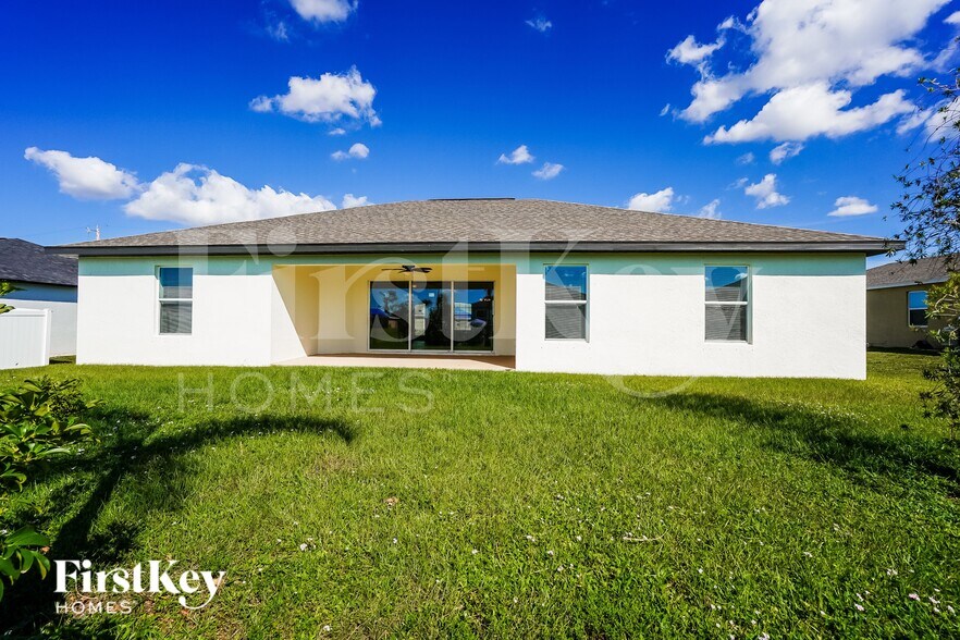 Building Photo - 610 NW 27th Terrace