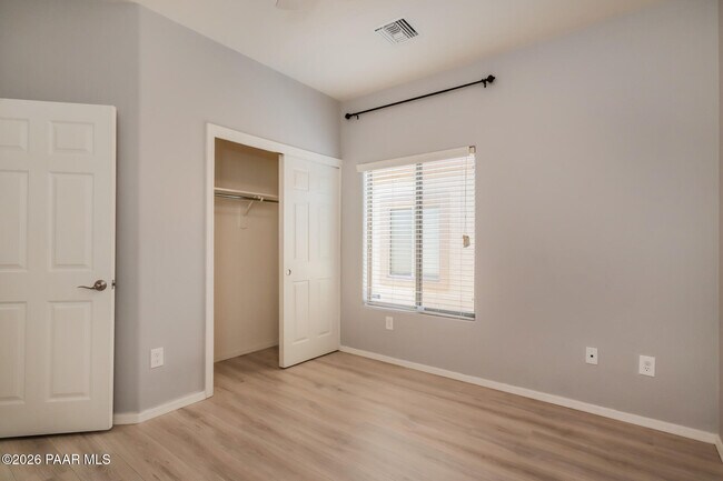 Building Photo - 7570 E Majestic Palm Ln