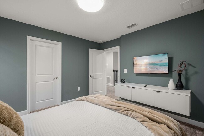 Building Photo - 9052 Sommerset Hills Dr