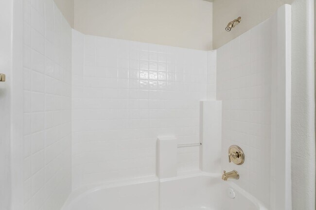 Building Photo - Single-Story Seven Hills Retreat with Stunning City & Mountain Views!