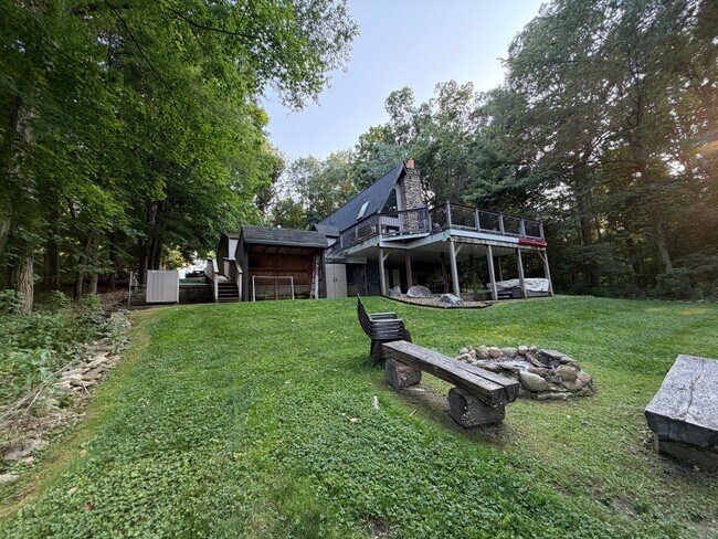 Building Photo - 1252 Apple Valley Dr