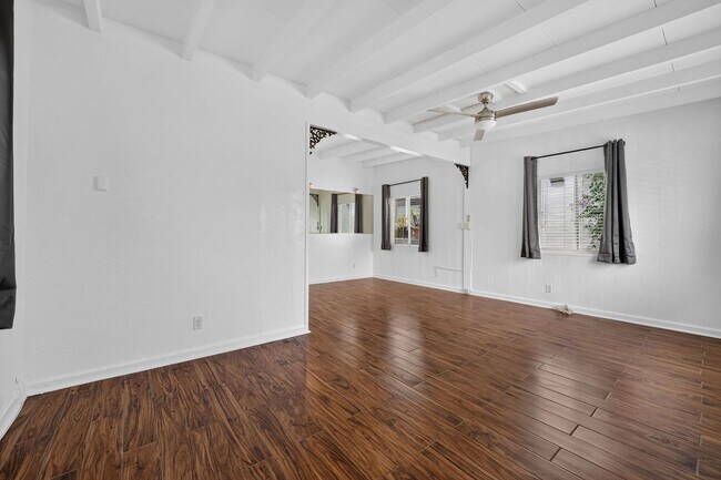 Building Photo - 1815 W Balboa Blvd