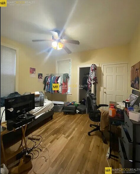 Building Photo - 731 Parker St