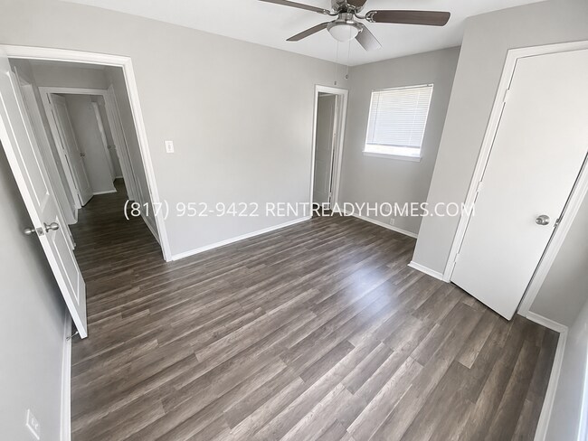 Building Photo - 5606 Maywood Dr