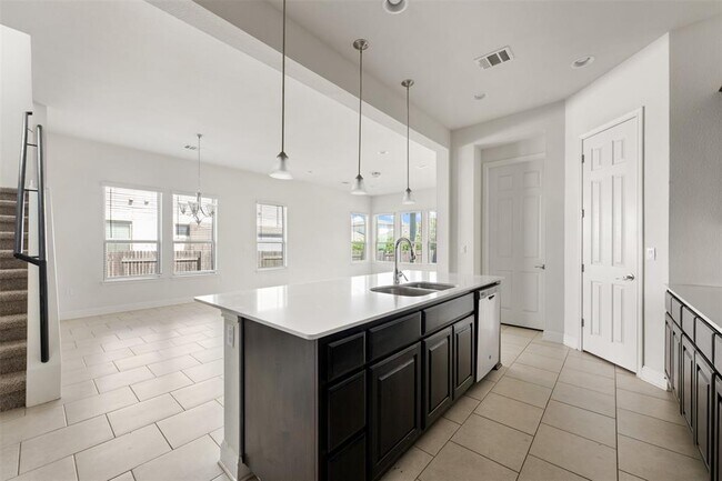 Building Photo - 4908 Globe Mallow Dr