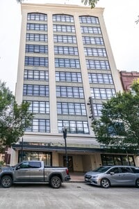 Building Photo - 116 S Gay St