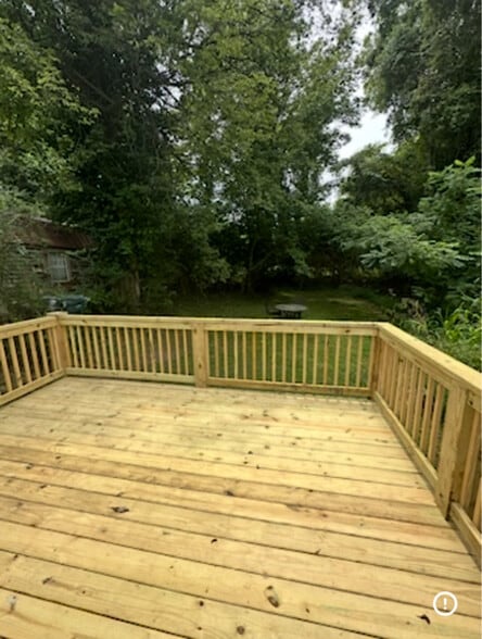 Building Photo - 1128 Commerce St