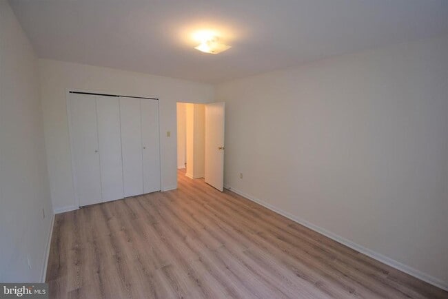 Building Photo - 6621 Wakefield Dr