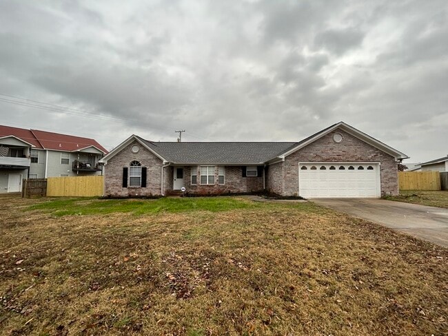 Primary Photo - 408 Chesapeake Dr