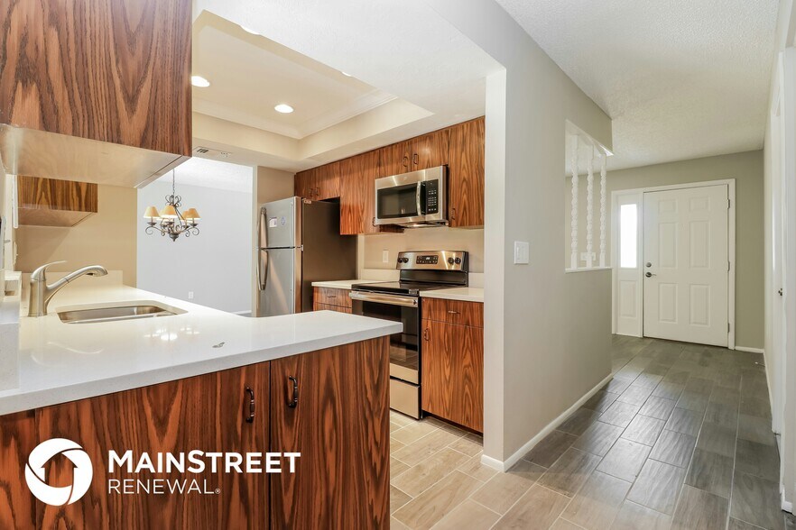 Building Photo - 5048 Brandeis Cir W