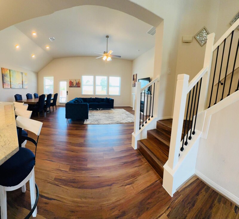 Building Photo - 3314 Dry Creek Dr