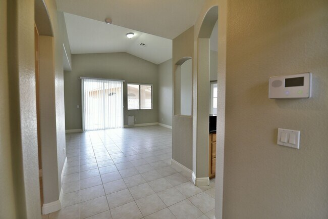 Building Photo - 6157 Copper Crest Dr