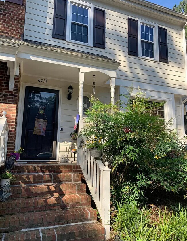 Primary Photo - 6714 Olde Province Ct