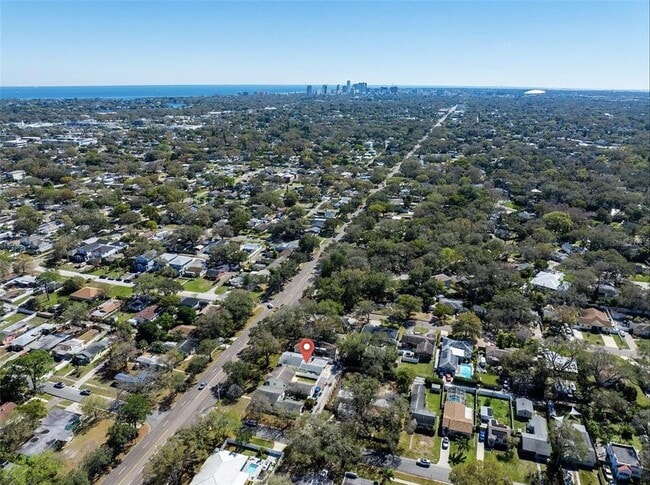 Building Photo - 4628 Dr M.L.K. Jr St N