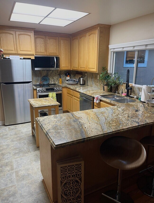 Building Photo - 1204 Woodflower Way